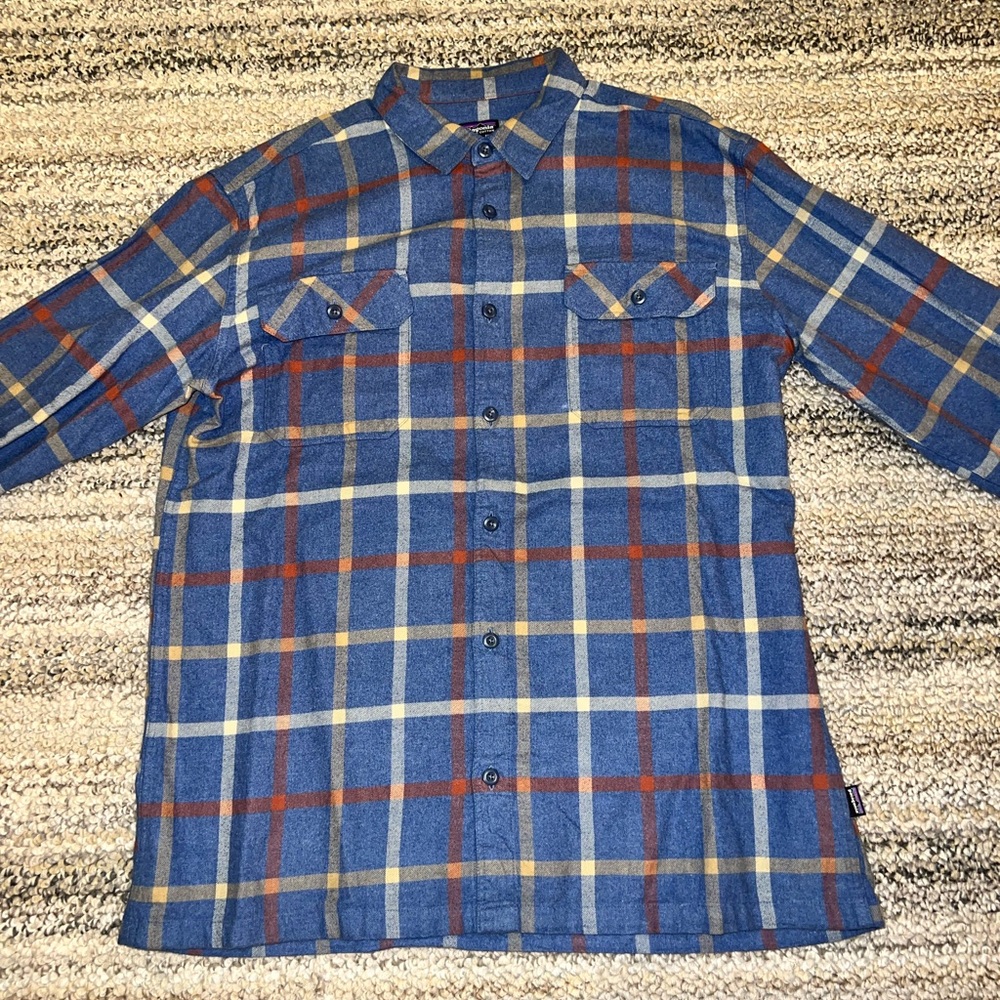 Patagonia Men’s Long Sleeved Organic Cotton Mid weight Fjord Flannel - Picture 2 of 5